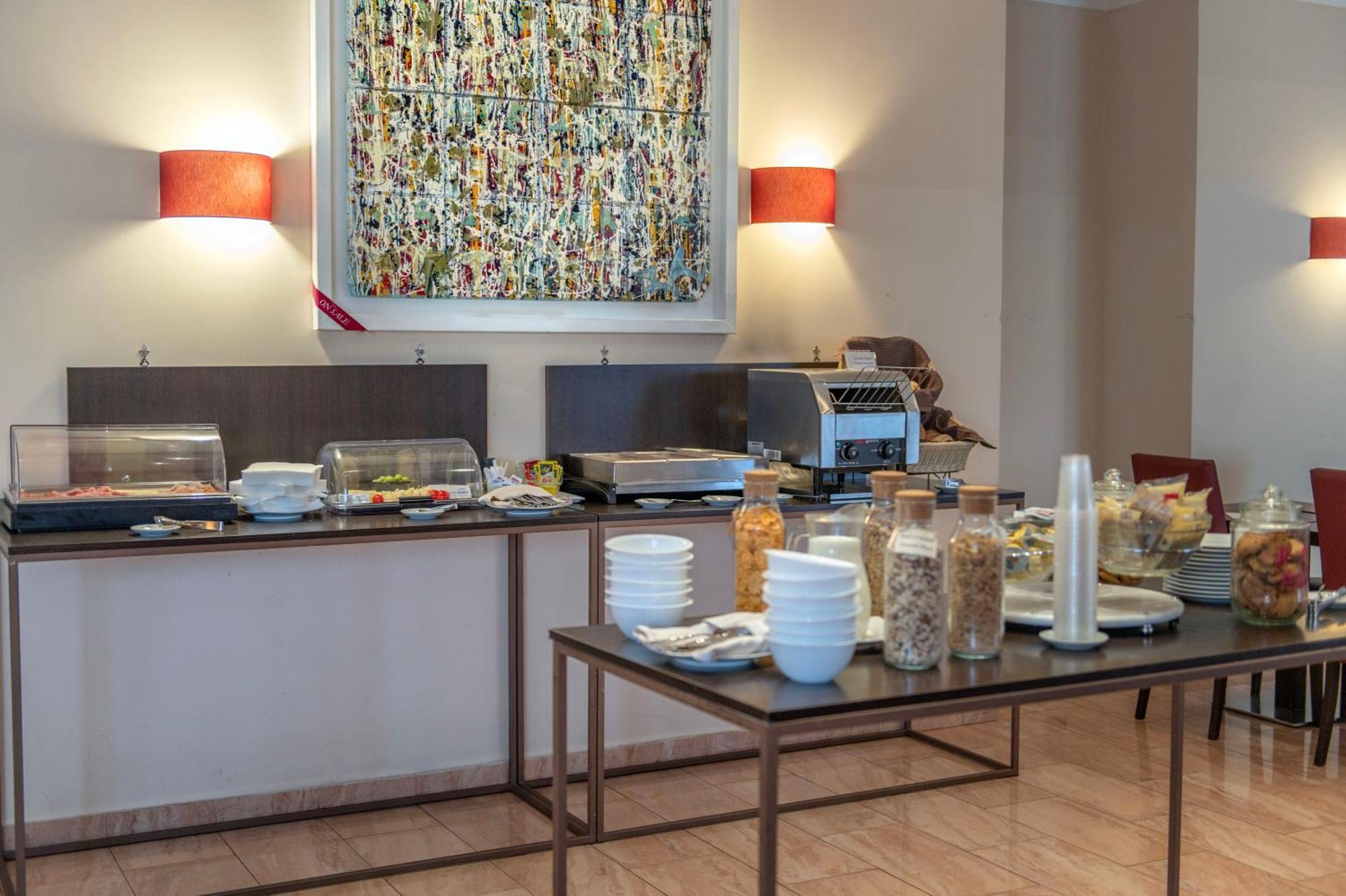 Hotel Nuvo Naples Luaran gambar